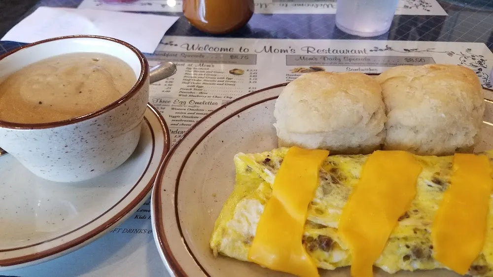 Omelet Biscuits&Gravy